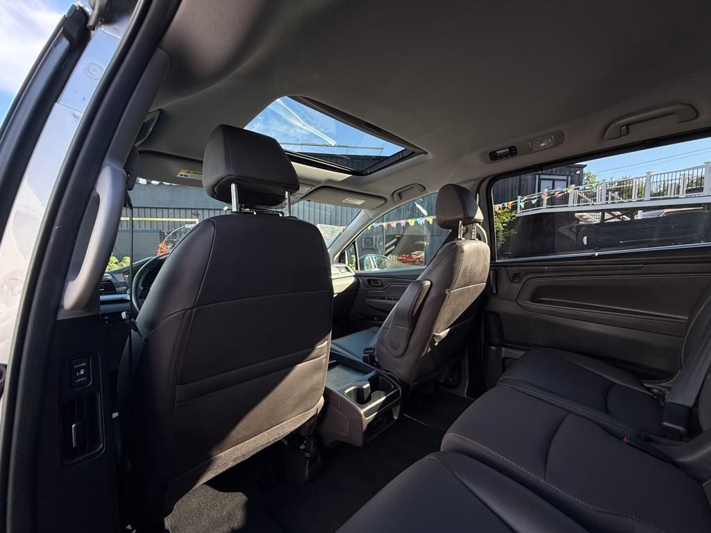 2022 Honda Odyssey EX-L - Photo 16