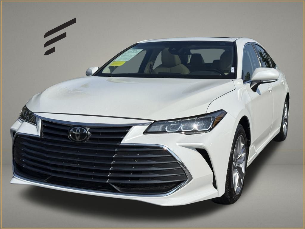 2022 Toyota Avalon XLE's photo