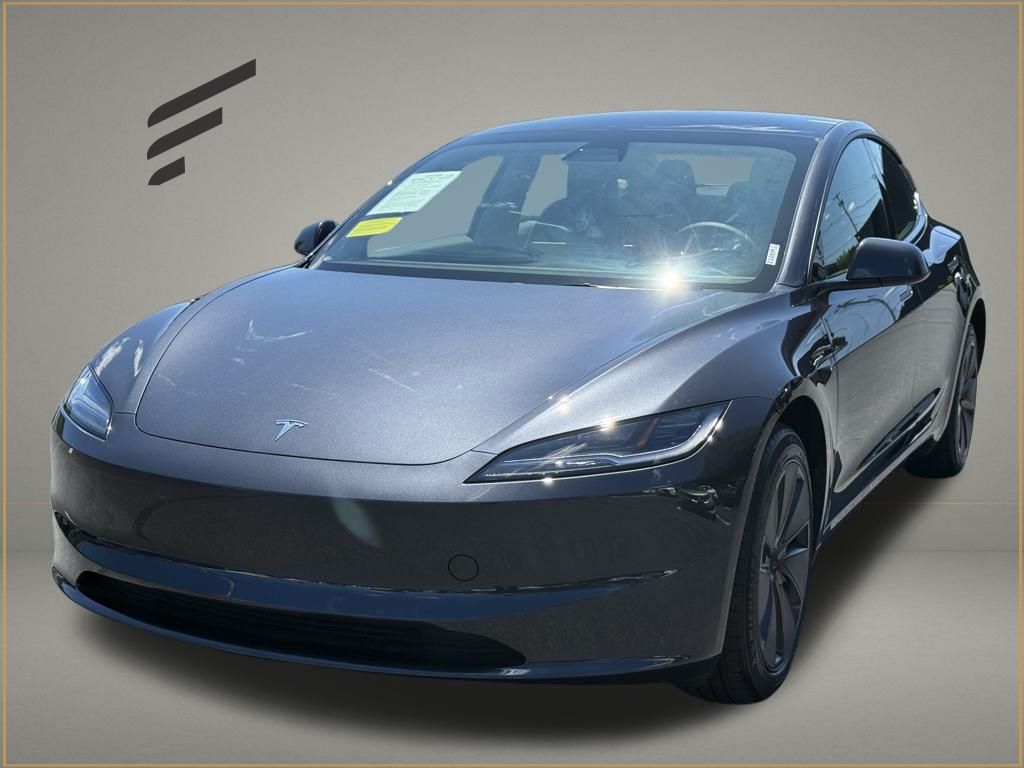 2025 Tesla Model 3 Performance's photo