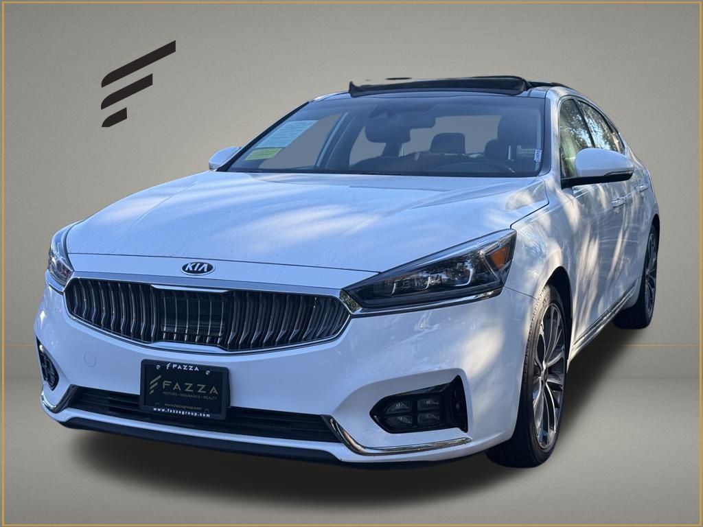 2019 Kia Cadenza Technology's photo