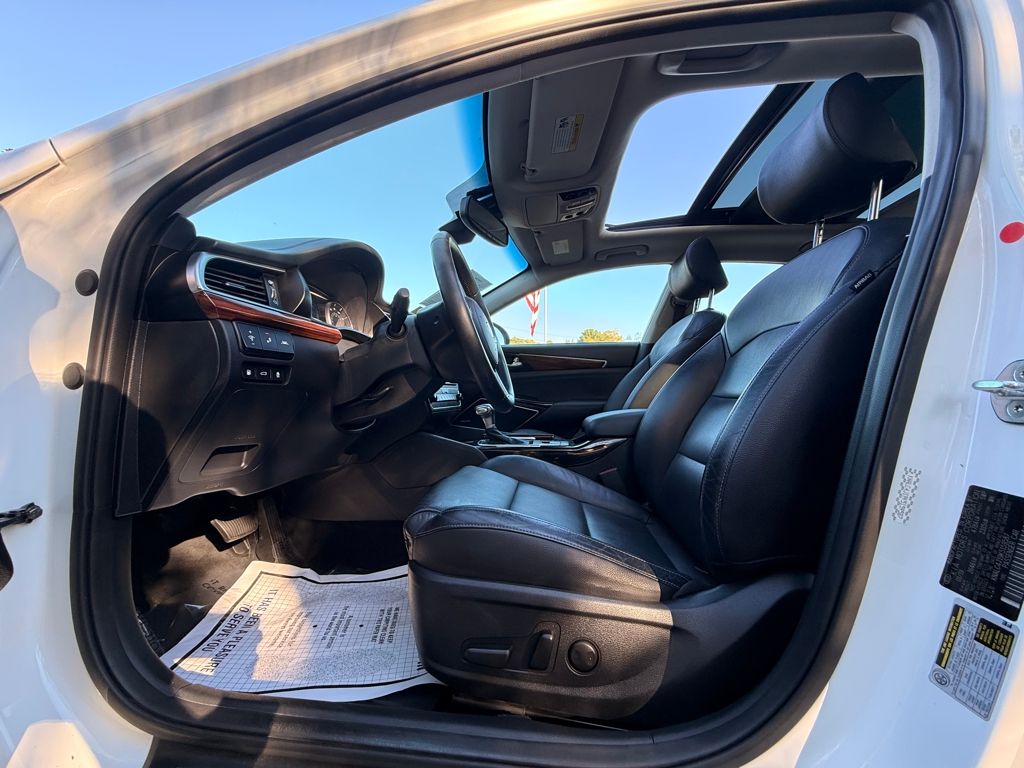 2019 Kia Cadenza Technology - Photo 23
