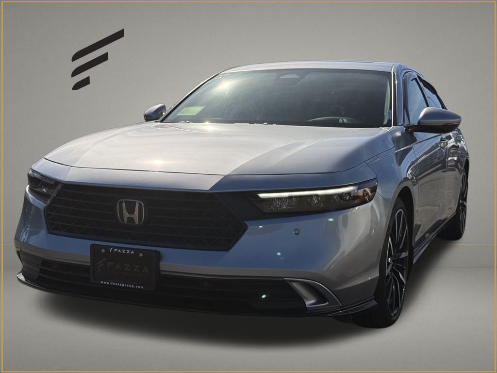 2023 Honda Accord Hybrid Touring's photo