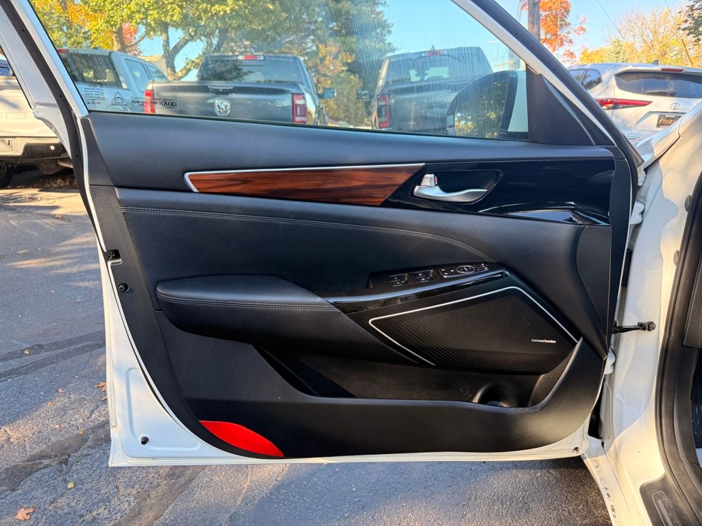 2019 Kia Cadenza Technology - Photo 20