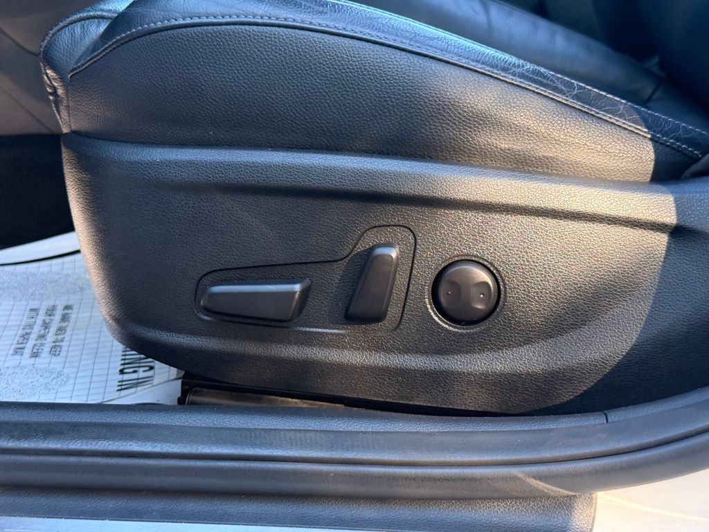 2019 Kia Cadenza Technology - Photo 24