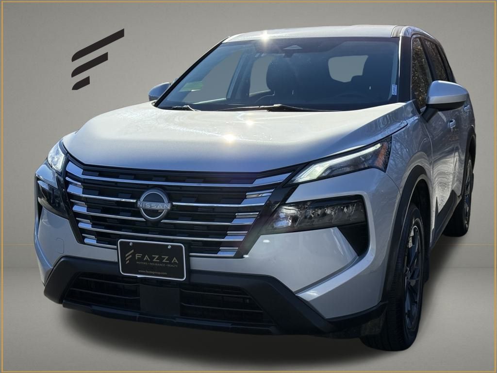 2024 Nissan Rogue SV's photo