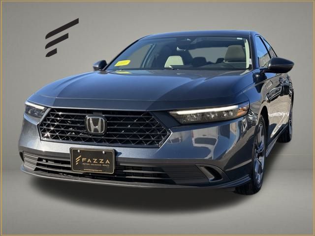 2023 Honda Accord EX's photo