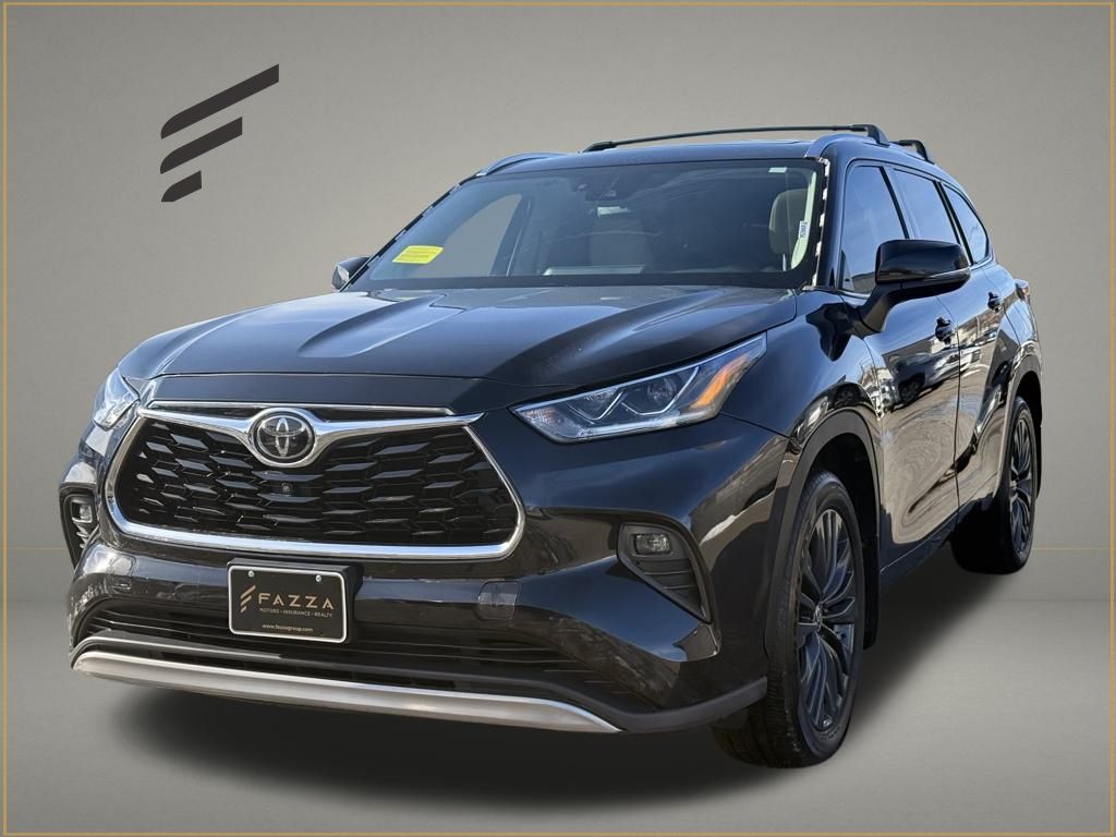 2020 Toyota Highlander Platinum's photo