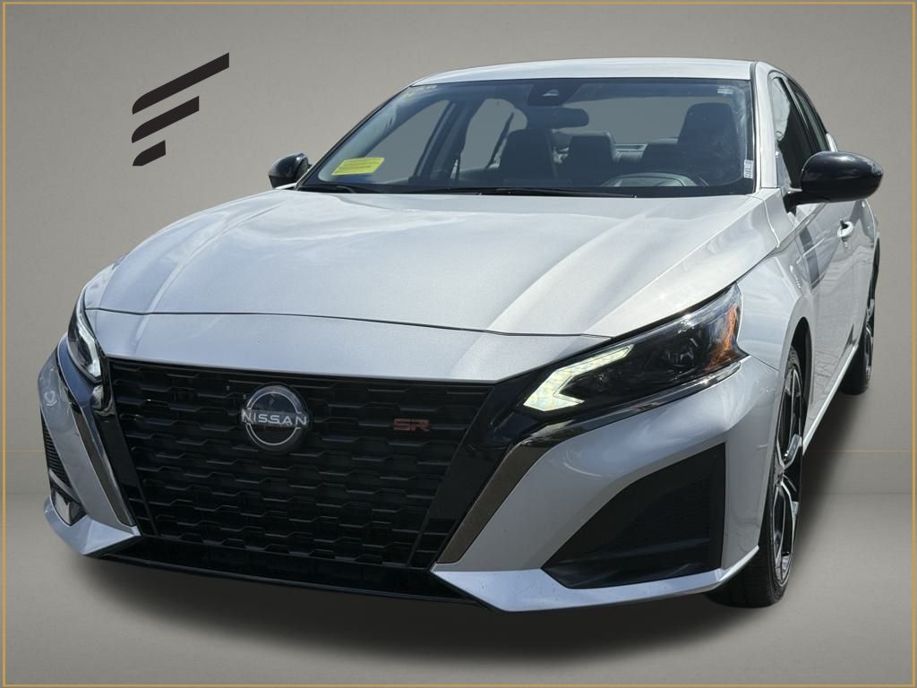 2024 Nissan Altima SR