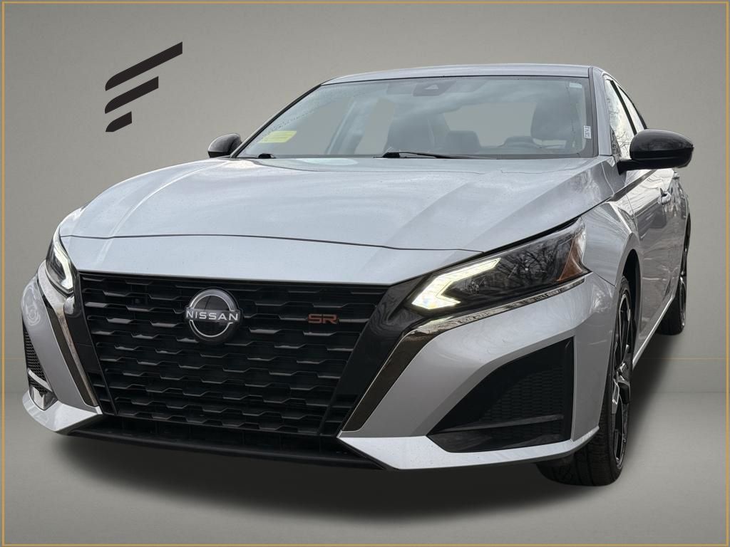 2024 Nissan Altima SR