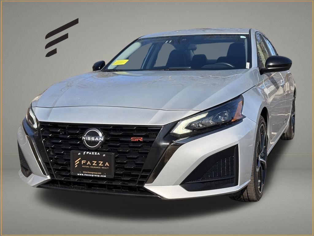 2024 Nissan Altima SR