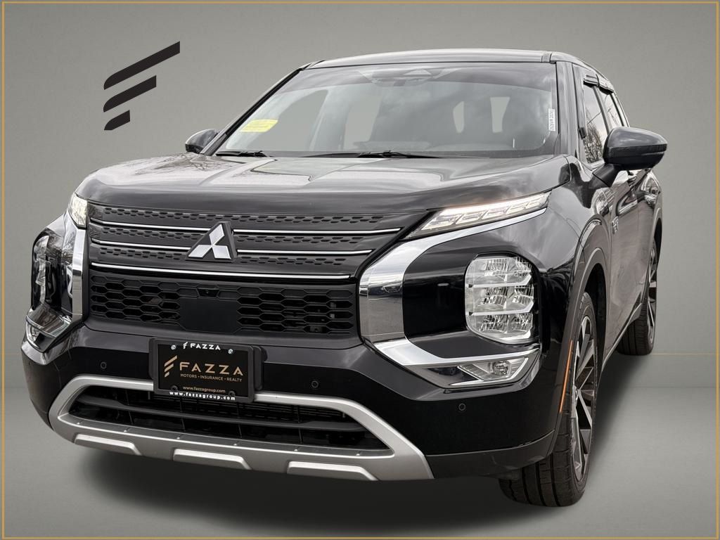 2024 Mitsubishi Outlander Plug-in Hybrid SE S-AWC's photo