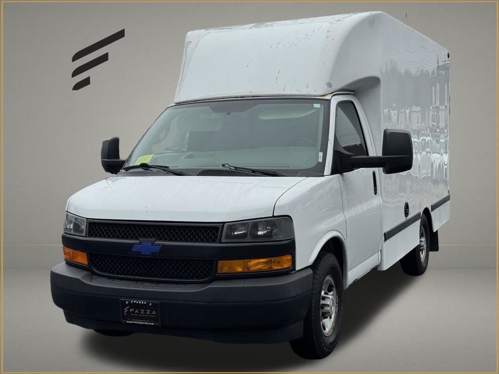 2018 Chevrolet Express 3500 139" WB's photo