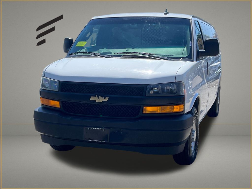 2020 Chevrolet Express 3500 Extended Work Van's photo