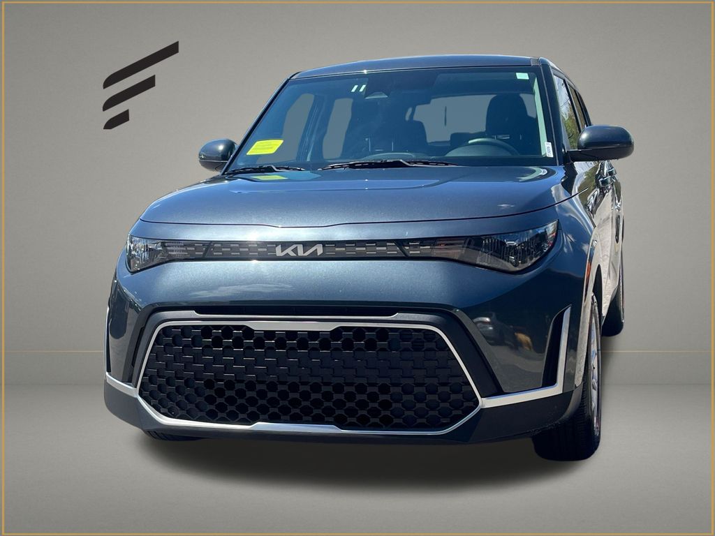 2025 Kia Soul 2.0L LX IVT's photo