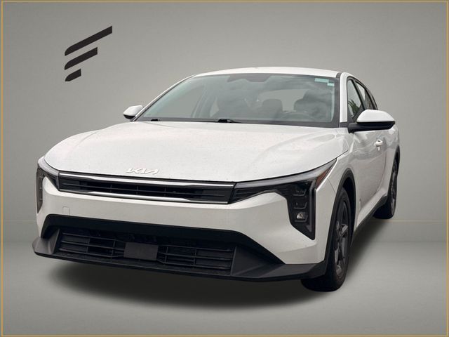 2025 Kia K4 LXS AT's photo