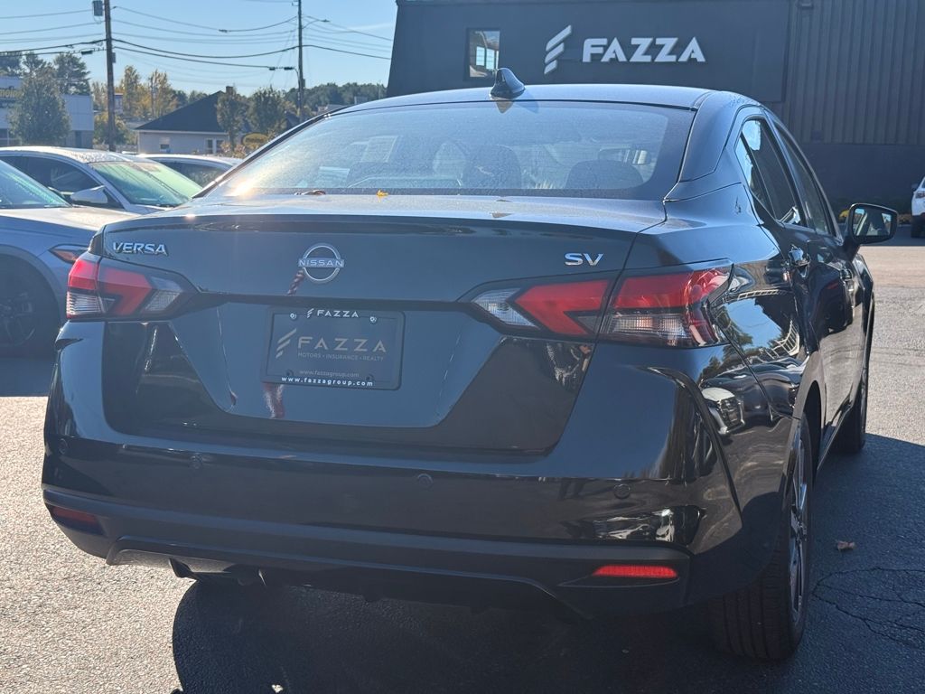 2023 Nissan Versa Sedan SV - Photo 10