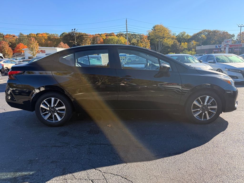 2023 Nissan Versa Sedan SV - Photo 11