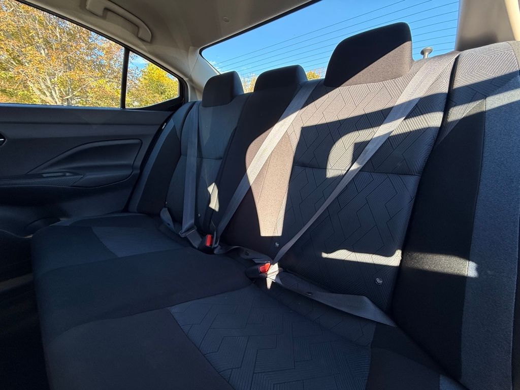 2023 Nissan Versa Sedan SV - Photo 17