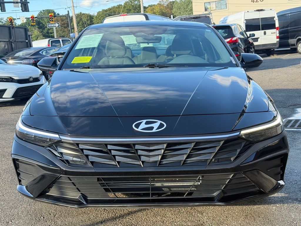 2024 Hyundai Elantra SEL - Photo 13