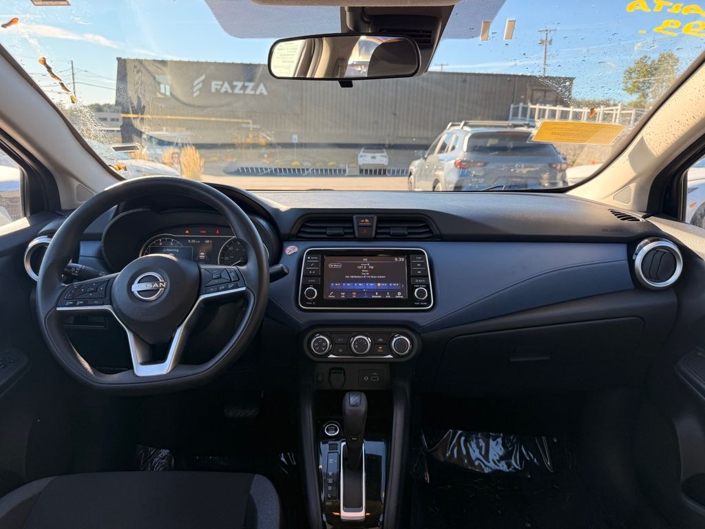 2023 Nissan Versa Sedan SV - Photo 19