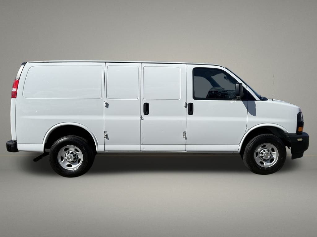 2024 Chevrolet Express Cargo Work Van - Photo 6